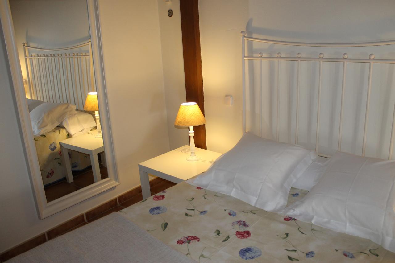 Hostal Rural Luna Y Hostal Rural Lunaposada Канделеда Екстериор снимка