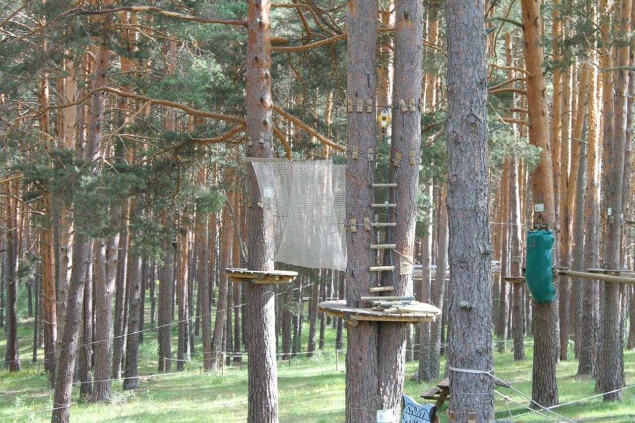 Hostal Rural Luna Y Hostal Rural Lunaposada Канделеда Екстериор снимка