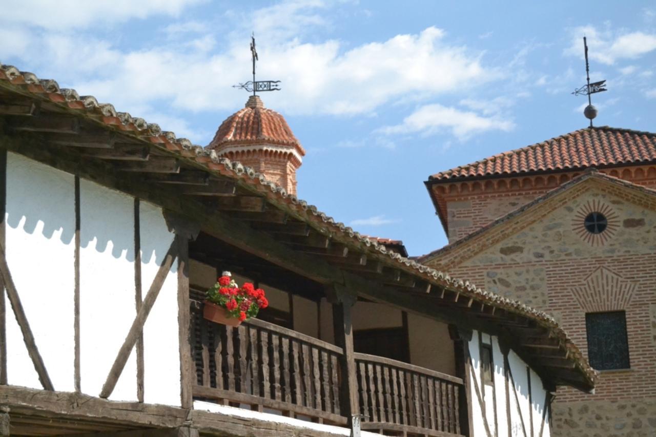 Hostal Rural Luna Y Hostal Rural Lunaposada Канделеда Екстериор снимка
