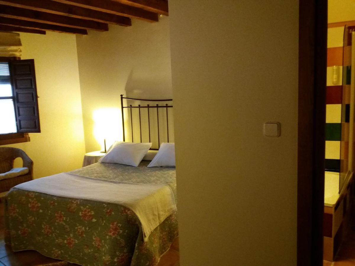 Hostal Rural Luna Y Hostal Rural Lunaposada Канделеда Екстериор снимка