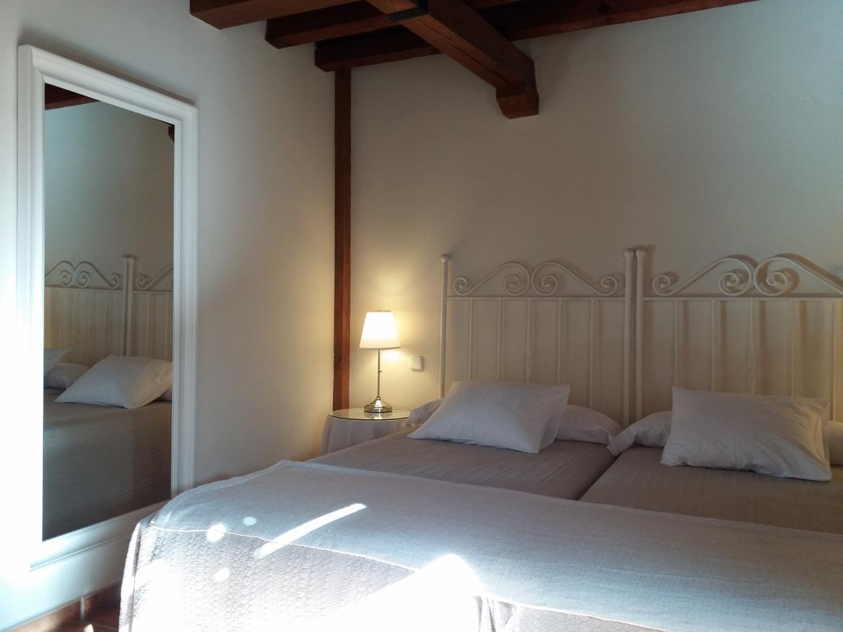 Hostal Rural Luna Y Hostal Rural Lunaposada Канделеда Екстериор снимка