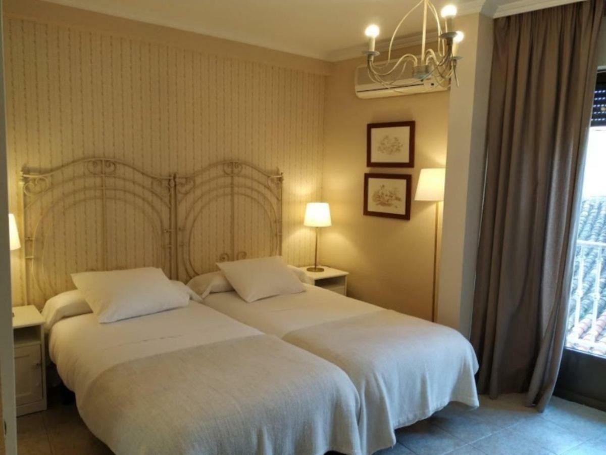 Hostal Rural Luna Y Hostal Rural Lunaposada Канделеда Екстериор снимка