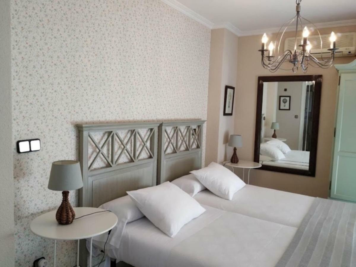 Hostal Rural Luna Y Hostal Rural Lunaposada Канделеда Екстериор снимка
